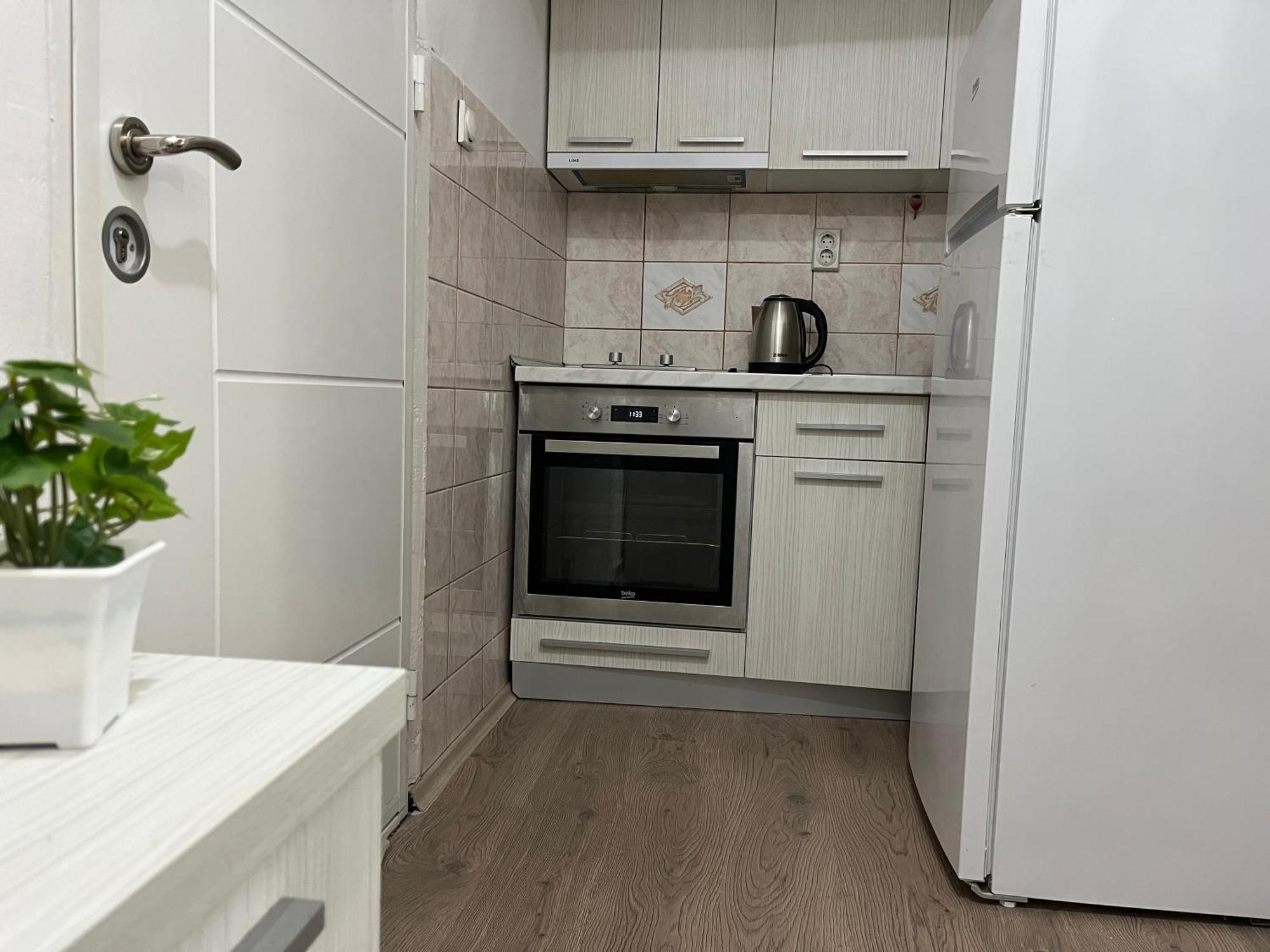 Central M - 5 Apartments Skopje Quarto foto